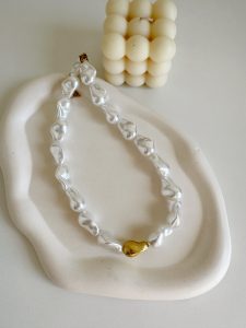 pearl necklace