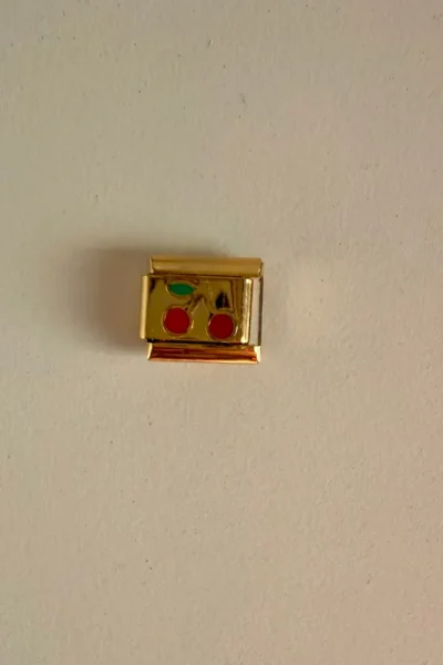 charm Cherry2