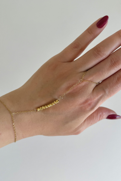 hand 3