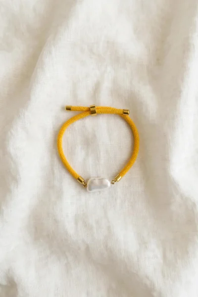 yellow 4