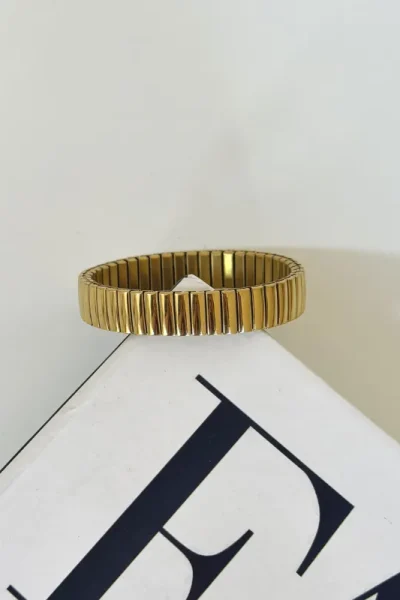 gold bangle