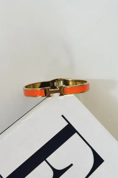 orange H